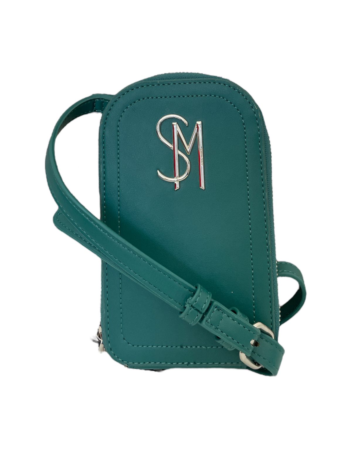 "Bolsa Steve Madden azul, vista frontal con logotipo en relieve."