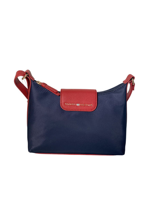 "Bolsa Tommy Hilfiger Azul y Roja con diseño moderno y elegante"