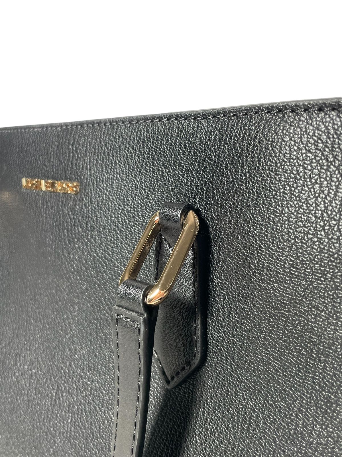 "Bolsa elegante negra para mujer de Michael Kors